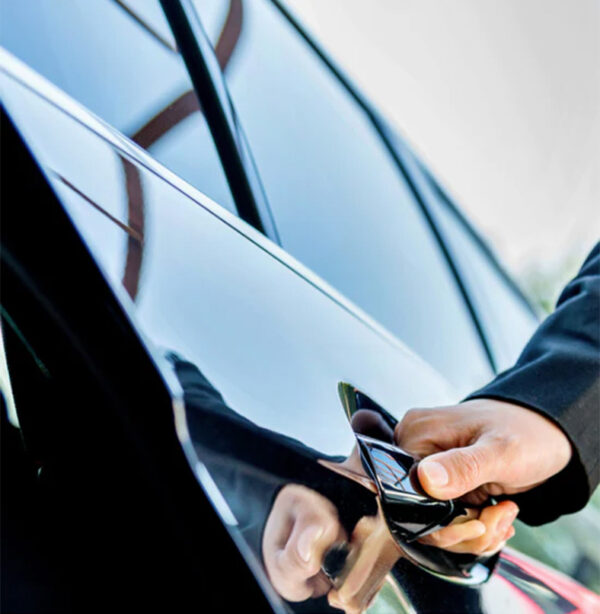 Cruise car parking & drop-off service